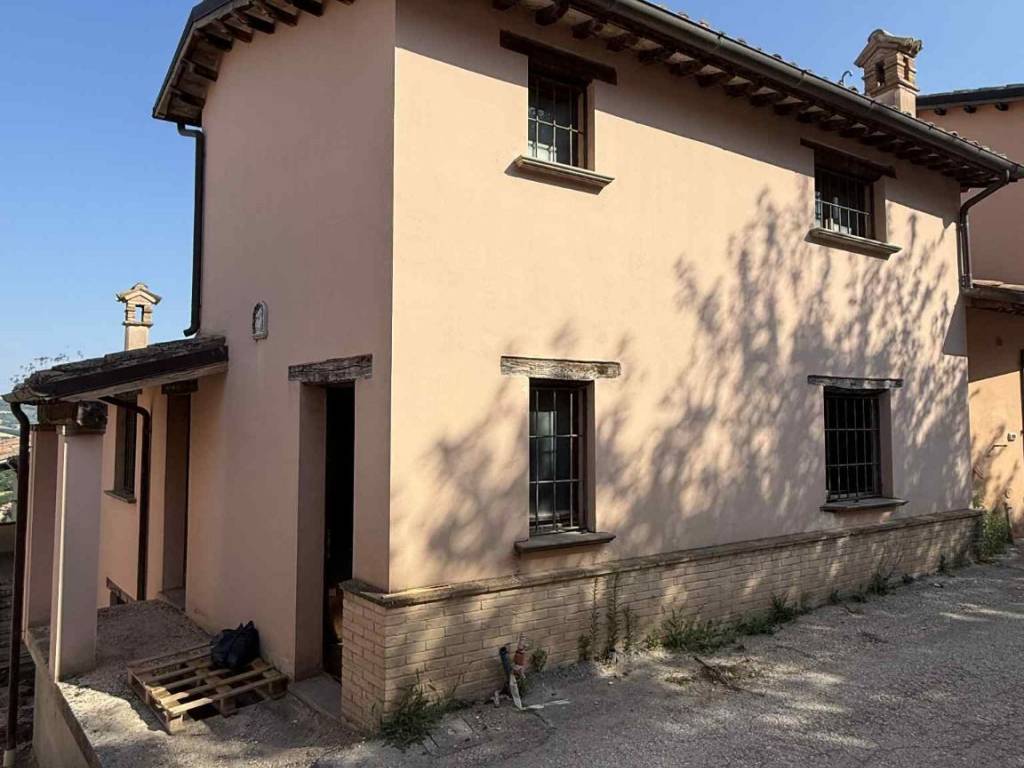 Villa a Nocera umbra in Località Costa - Foto 3