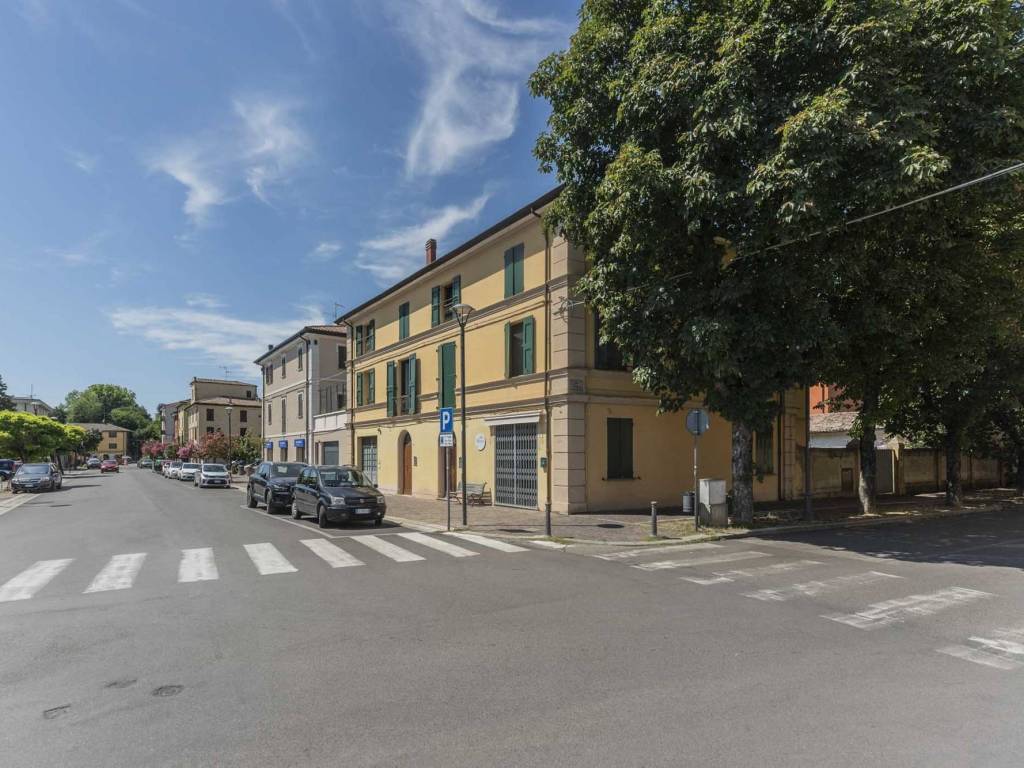 Appartamento a San pietro in casale in Via Cesare Battisti, 43 - Foto 2