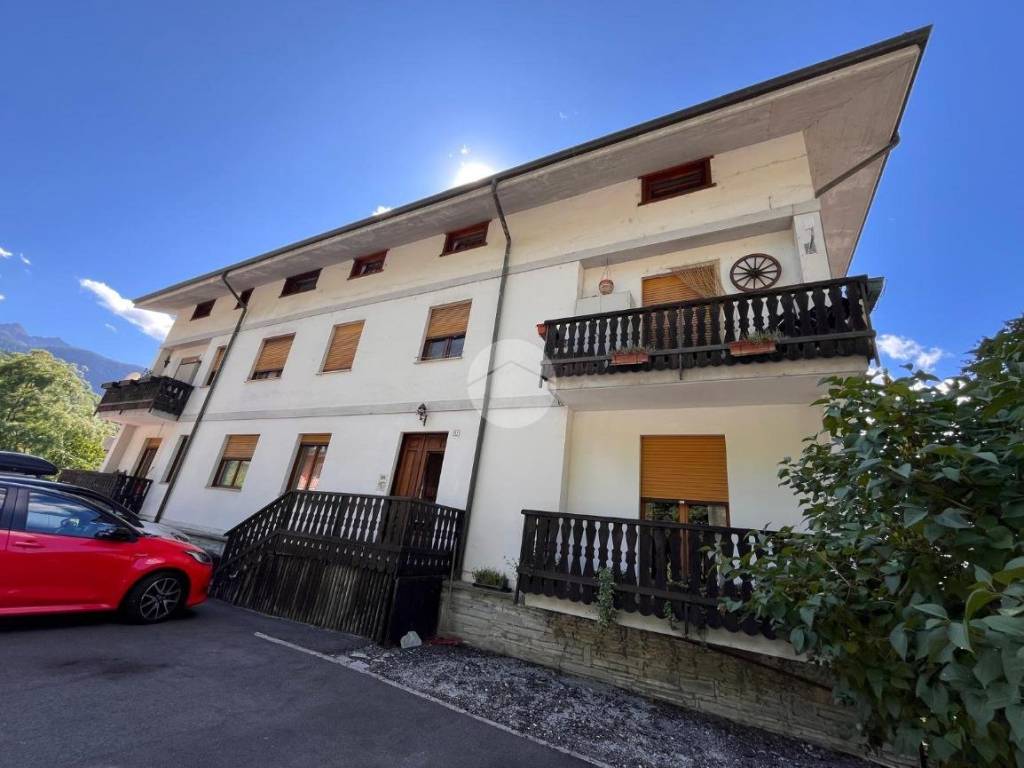 Appartamento a Aymavilles in Via Ferrière, 25 - Foto 2
