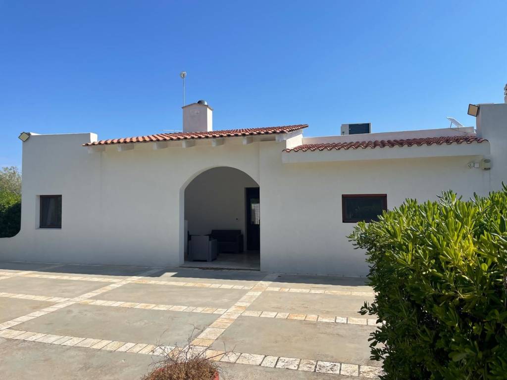 Villa a Ceglie messapica in contrada Fragnite - Foto 2