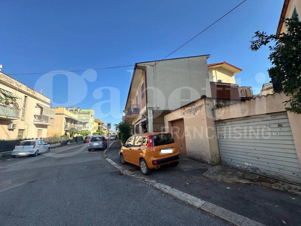 Appartamento a Aprilia in Via dei Gelsi, 4 - Foto 2