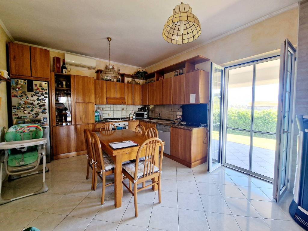 Villa a Latina in Strada Migliara 45 - Foto 5