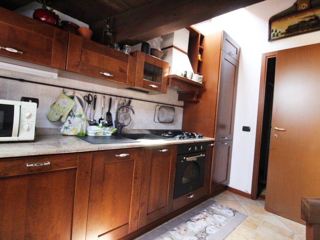 Appartamento a Marnate in Via Roma, 11 - Foto 5