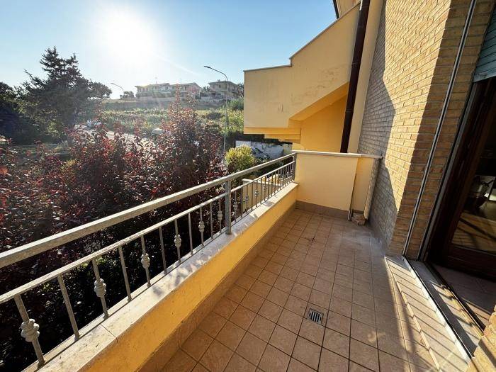 Appartamento a Trecastelli - Foto 5