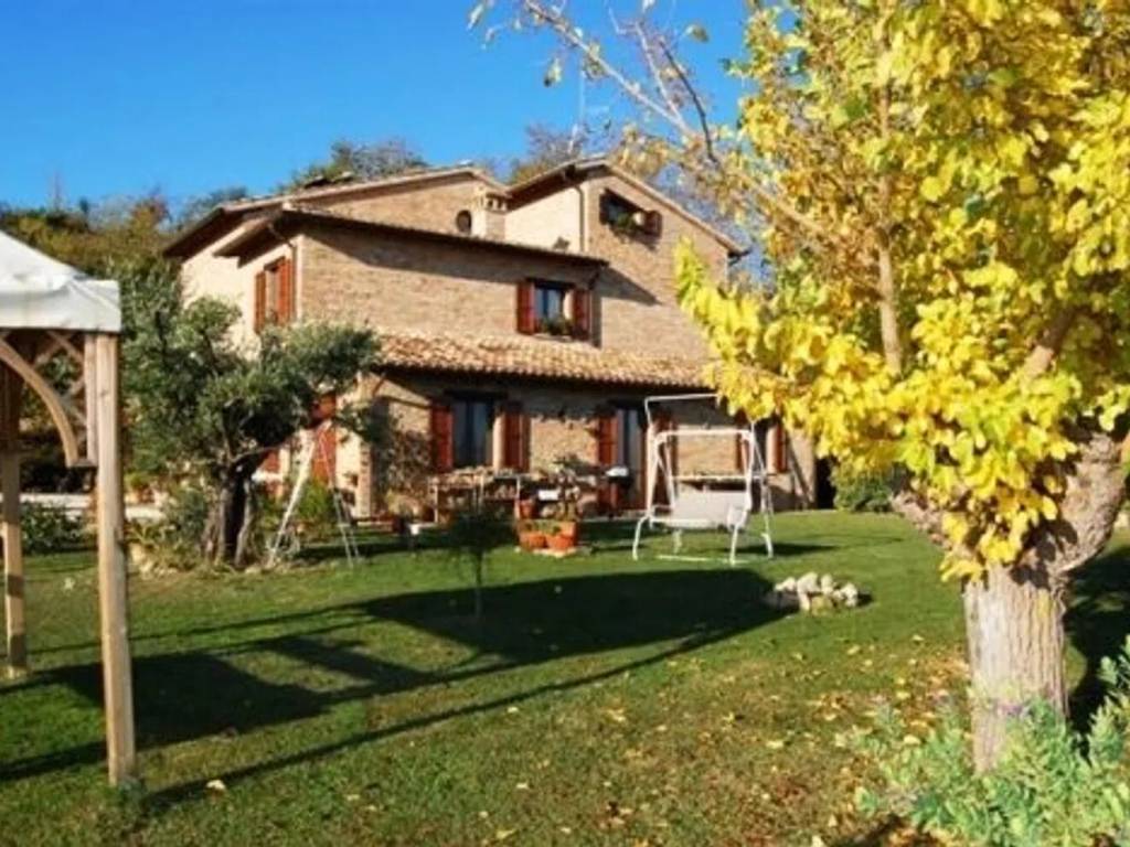 Villa a Urbino in Area Residenziale Cavallino Gadana - Trasanni - Cavallino - Foto 4