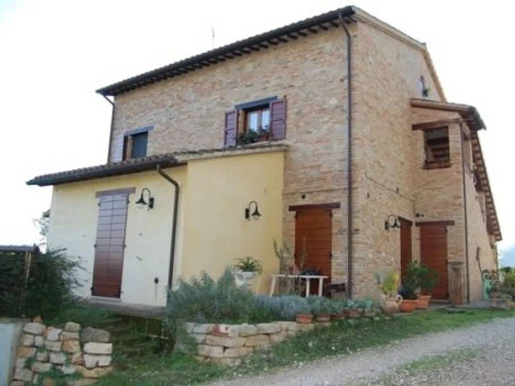 Villa a Urbino in Area Residenziale Cavallino Gadana - Trasanni - Cavallino - Foto 5