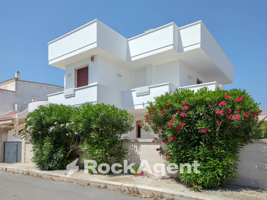 Villa a Carovigno in Via Venere, 37 - Foto 2