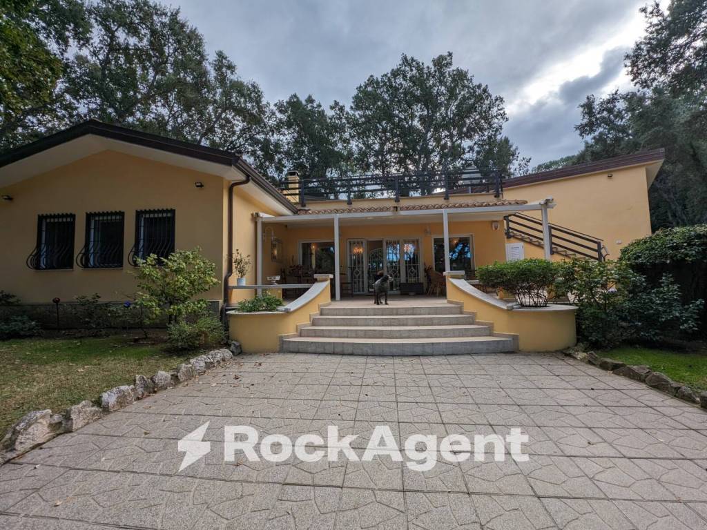 Villa a Sabaudia in Viale dei Pini, 1 - Foto 3