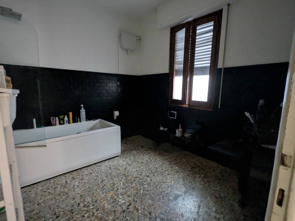 Appartamento a Prato in Via Cesare Balbo - Foto 4