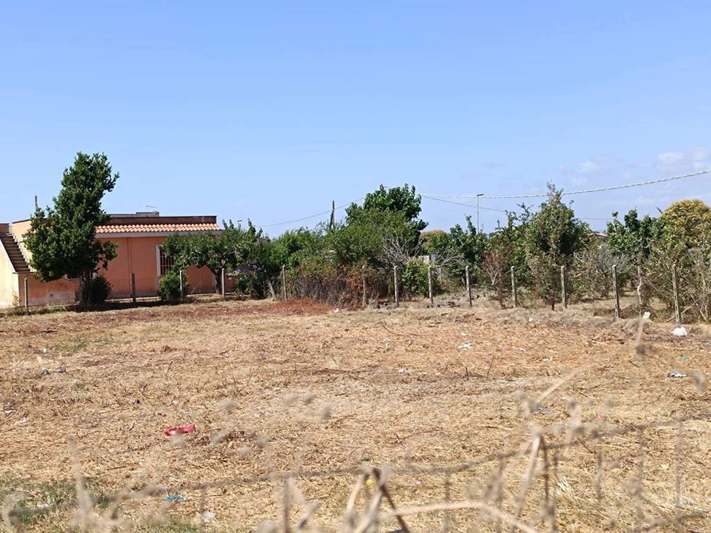 Terreno a Aprilia in VIA OLIVA - Foto 2