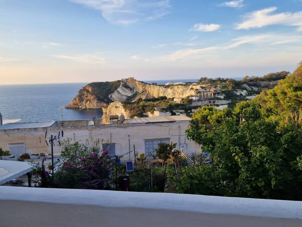 Appartamento a Ponza in Via Contrada Sandolo - Foto 5