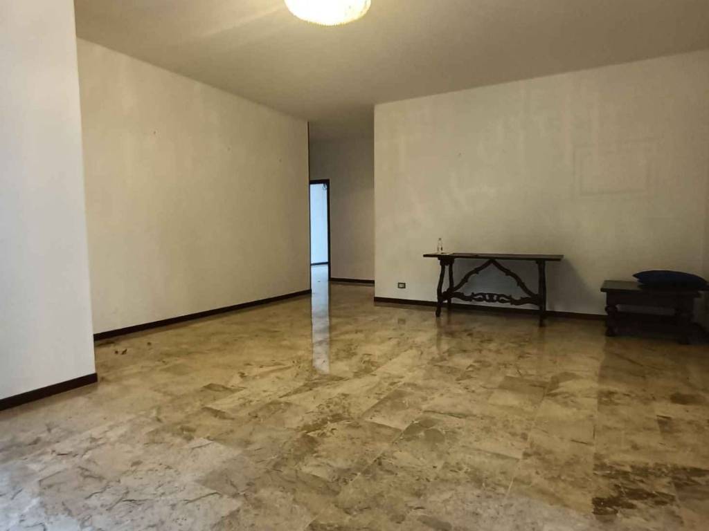 Appartamento a Piacenza in Via Pietro Motti - Foto 3