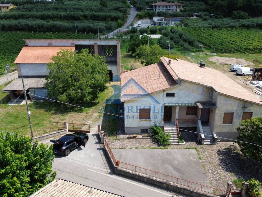 Villa a Cavaion veronese in Località Mastego - Foto 2