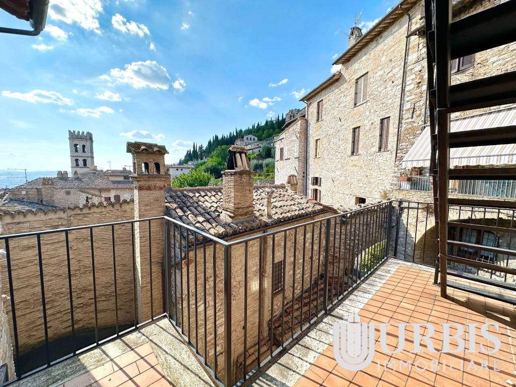 Appartamento a Assisi in Via San Rufino, 25 - Foto 2
