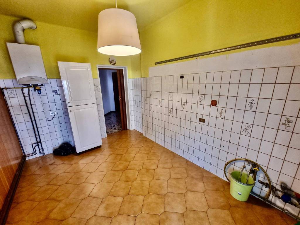 Appartamento a Piacenza in Via Luigi Evangelista - Foto 4