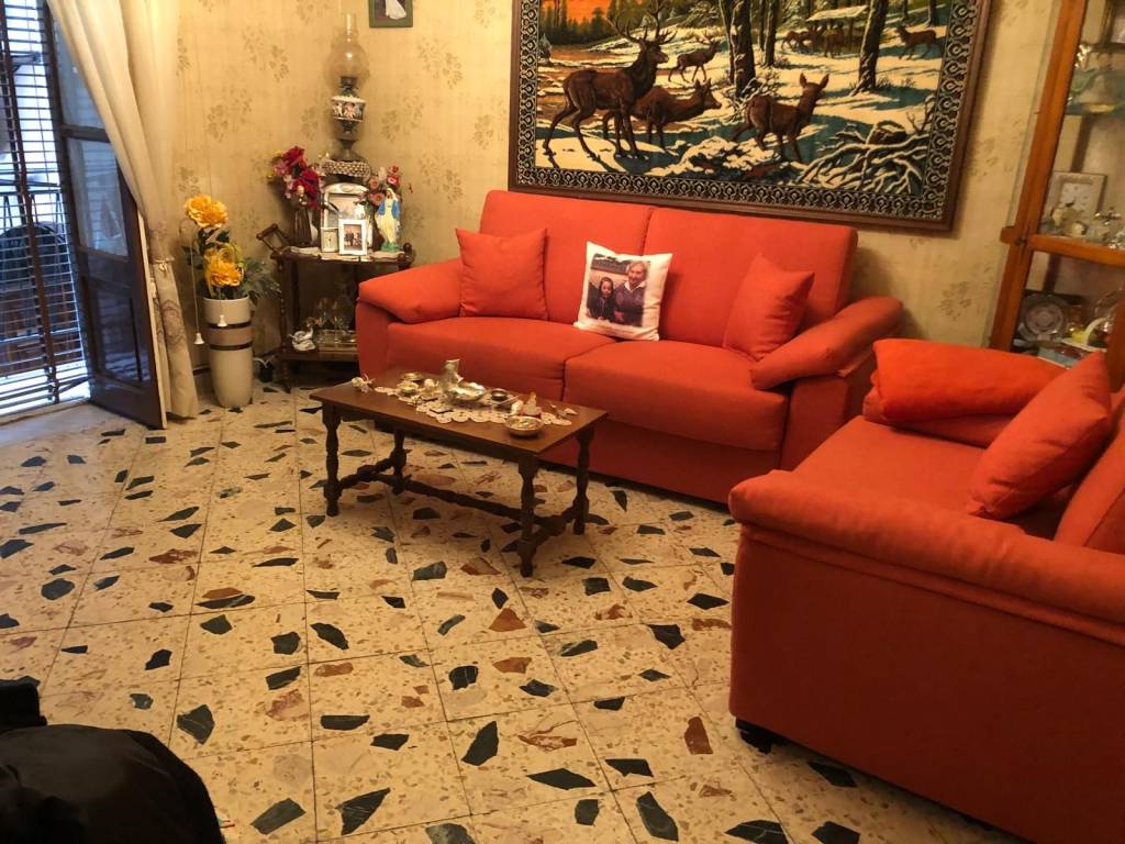 Casa indipendente a Castelbuono in Via Arco Monte - Foto 2
