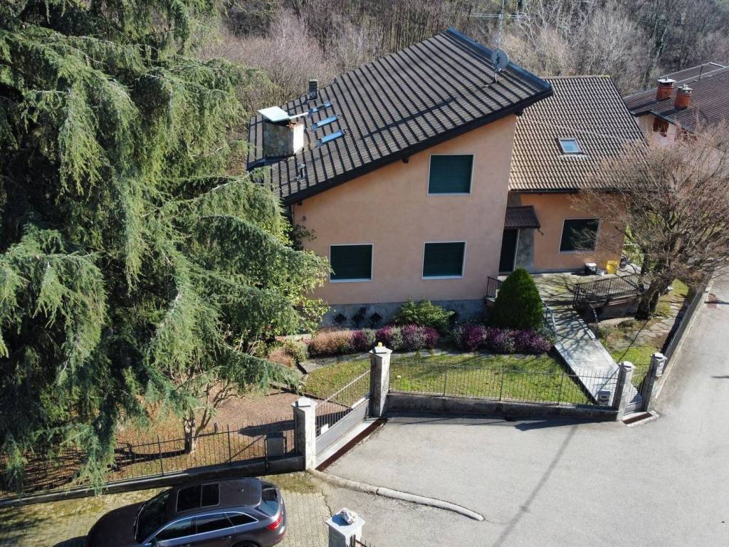 Villa a Biella in Via Giuseppe Corona, 11 - Foto 2