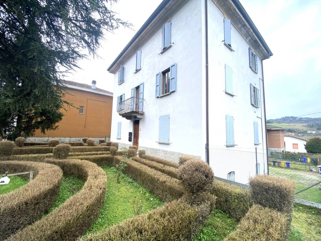 Appartamento a Calestano in Via Roma, 25 - Foto 2