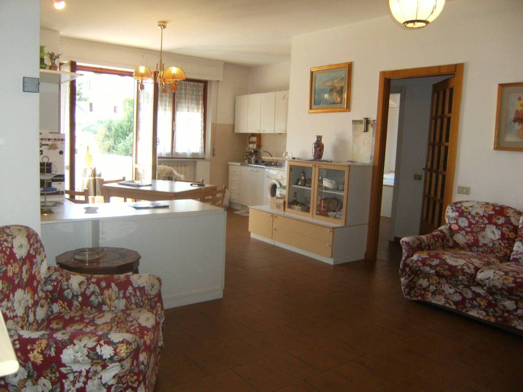 Appartamento a Chianciano terme in Via Ticino, 30 - Foto 2