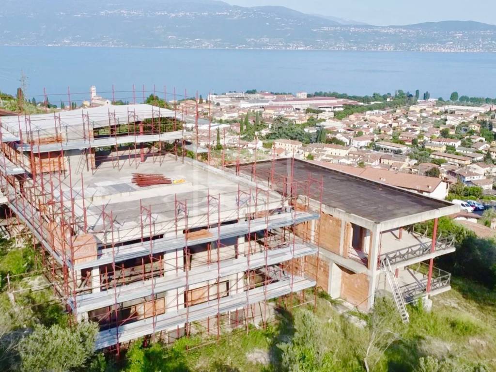 Attico / mansarda a Toscolano-maderno in via Montemaderno - Foto 2