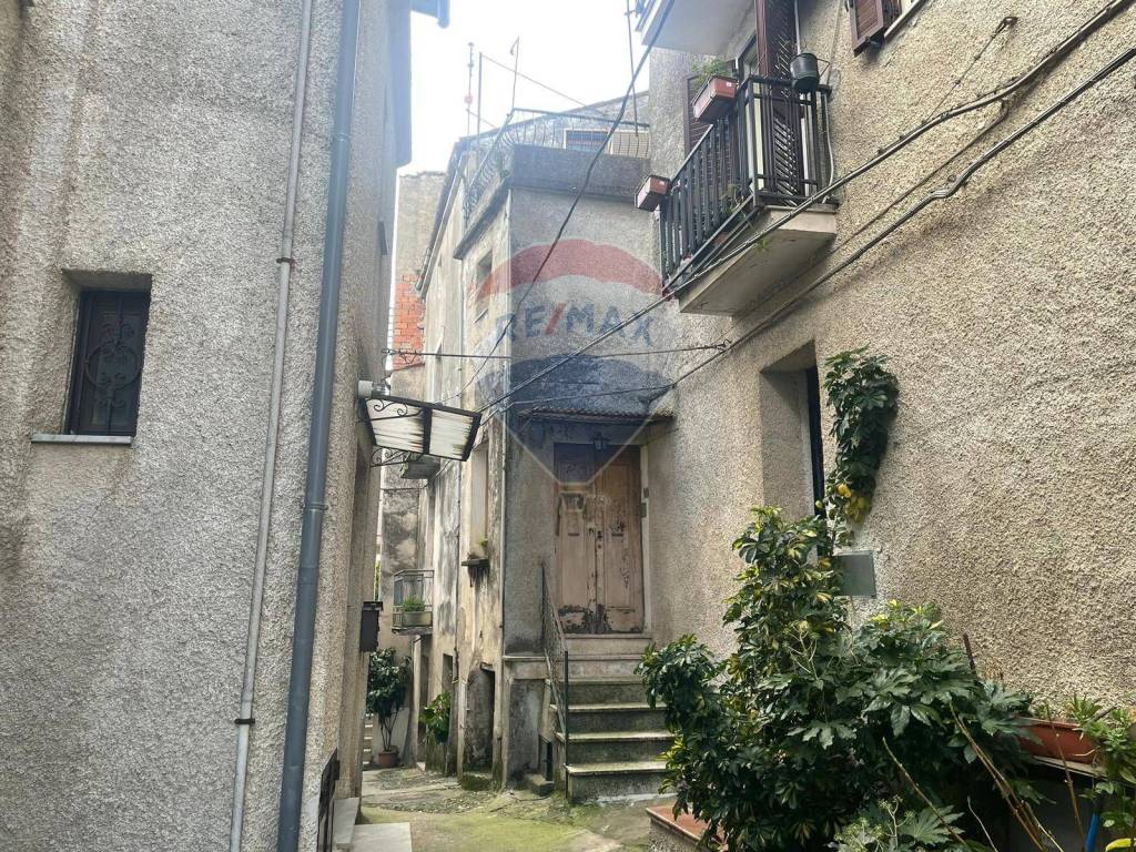 Casa indipendente a Santa caterina albanese in via umberto primo, 10 - Foto 2