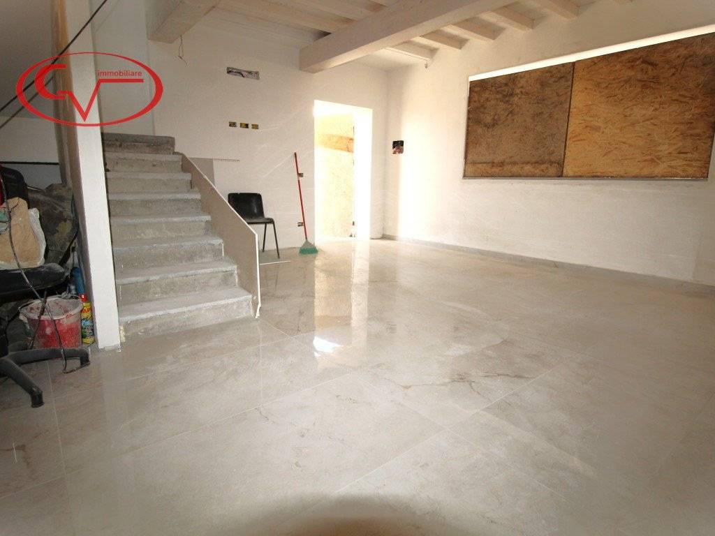 Casa indipendente a Montevarchi in Via Piave - Foto 2