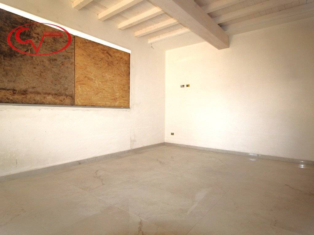 Casa indipendente a Montevarchi in Via Piave - Foto 4