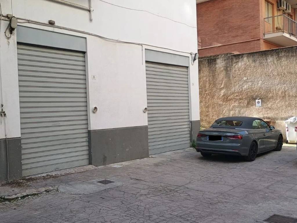 Box / garage a Palermo in Via Ausonia, 32 - Foto 4