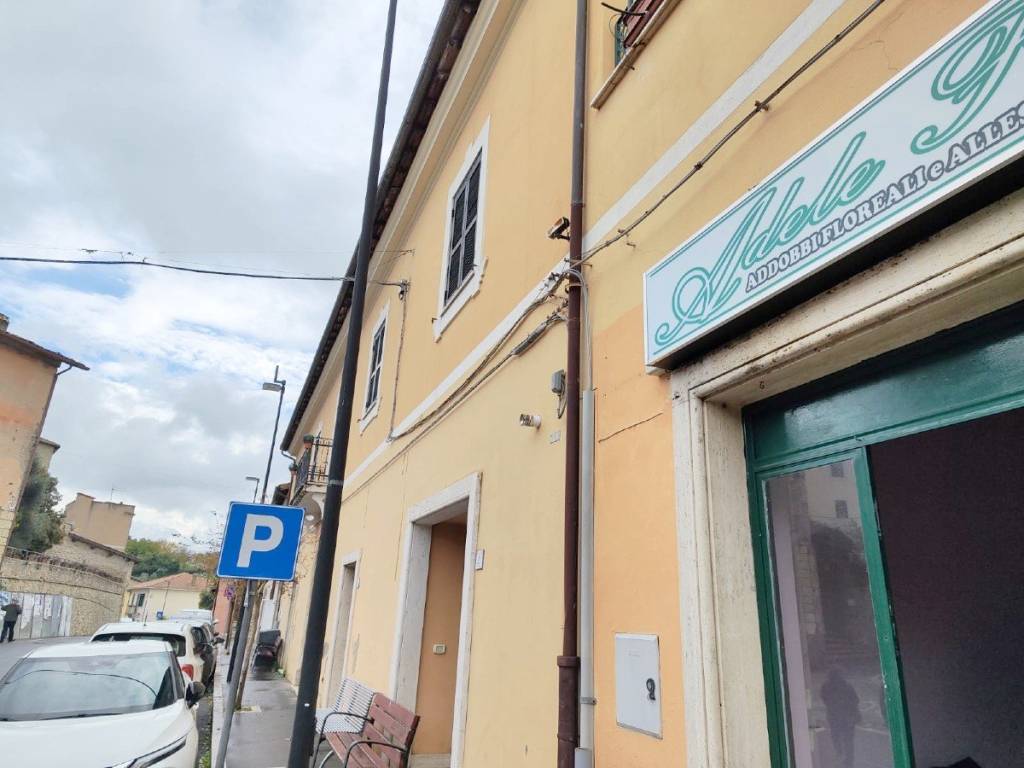 Immobile a Castelnuovo di farfa in Piazza degli Angeli - Foto 2