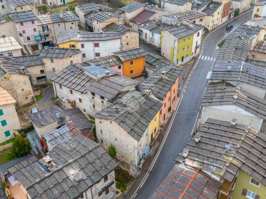 Rustico / casale a Sant'anna d'alfaedo in Via Dell'Artigliere, 104 - Foto 3
