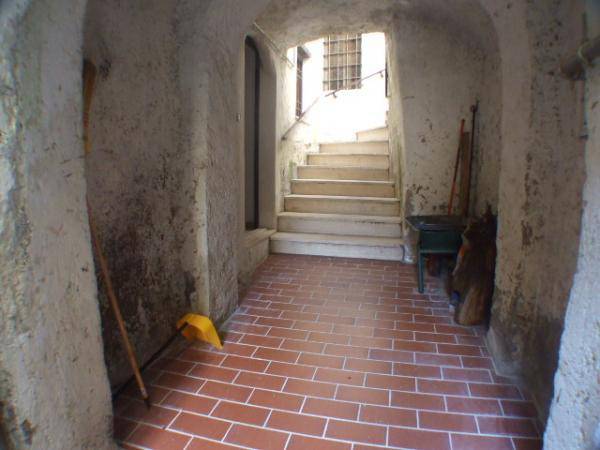 Appartamento a Castelnuovo di farfa in Via Roma - Foto 2