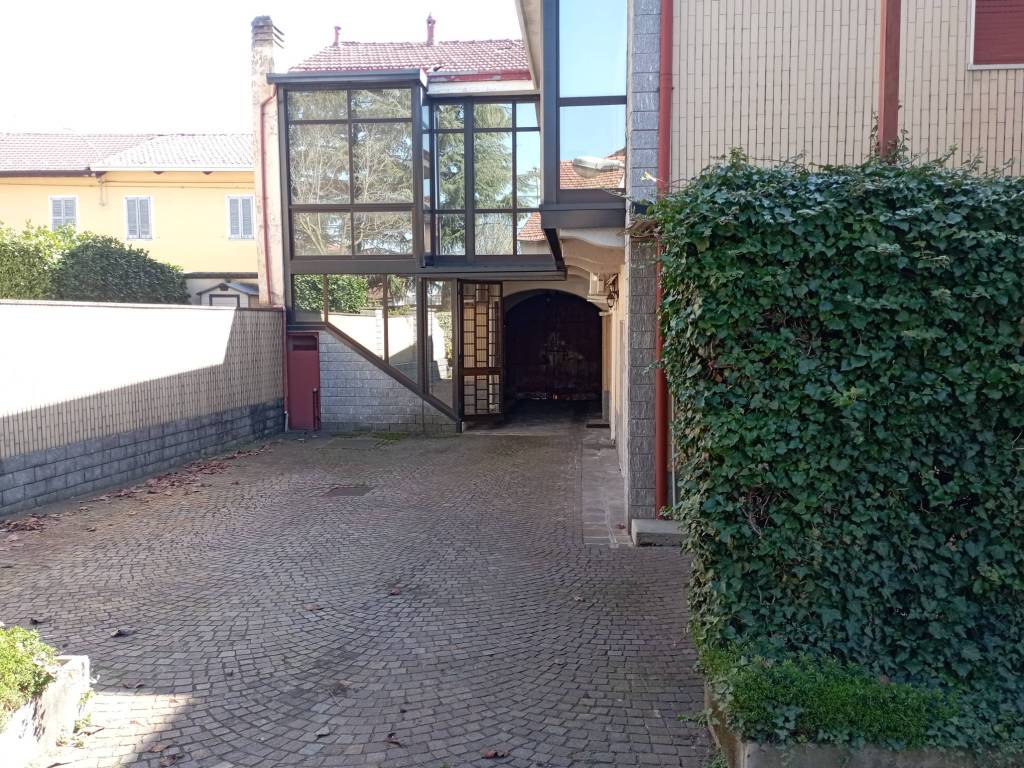 Villa a Gallarate in Piazza della Repubblica - Foto 4