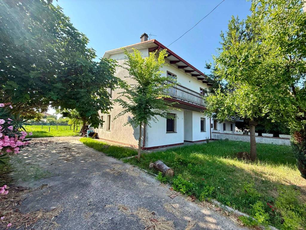 Casa indipendente a Ravenna in Via Basilica, 91 - Foto 3