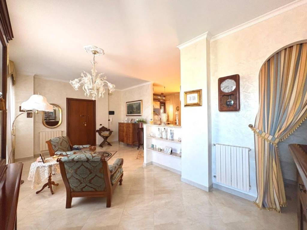 Appartamento a Barletta in Via Monsignor Angelo Raffaele Dimiccoli, 134 - Foto 2