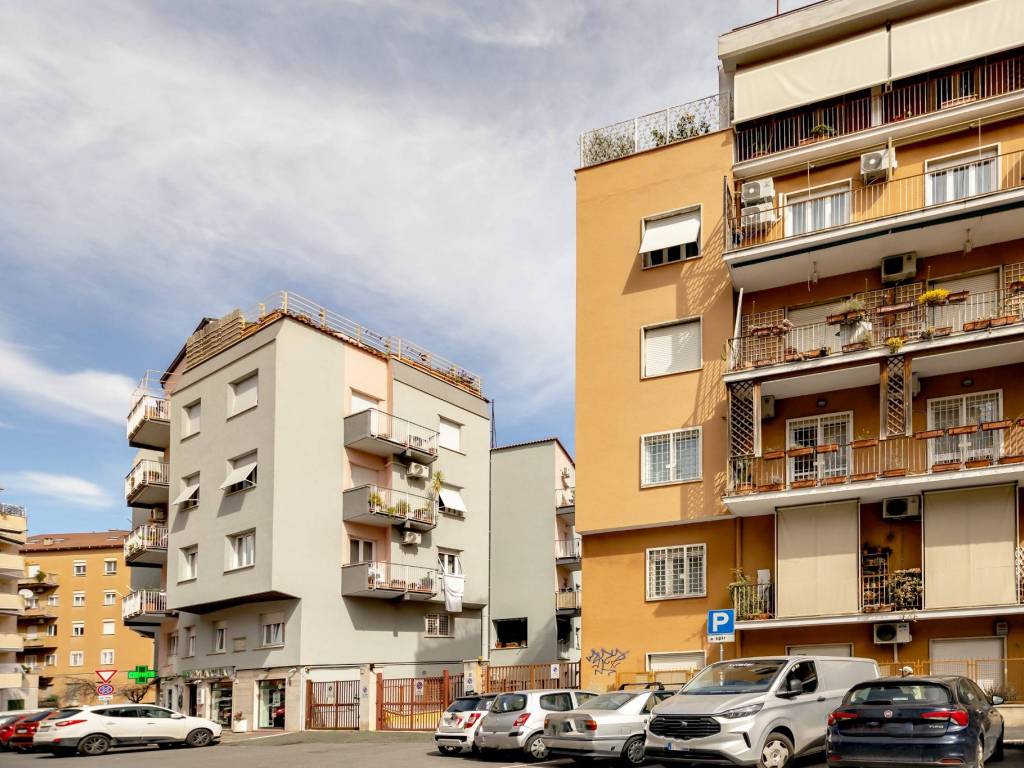 Attico / mansarda a Roma in Largo Lucio Apuleio - Foto 4