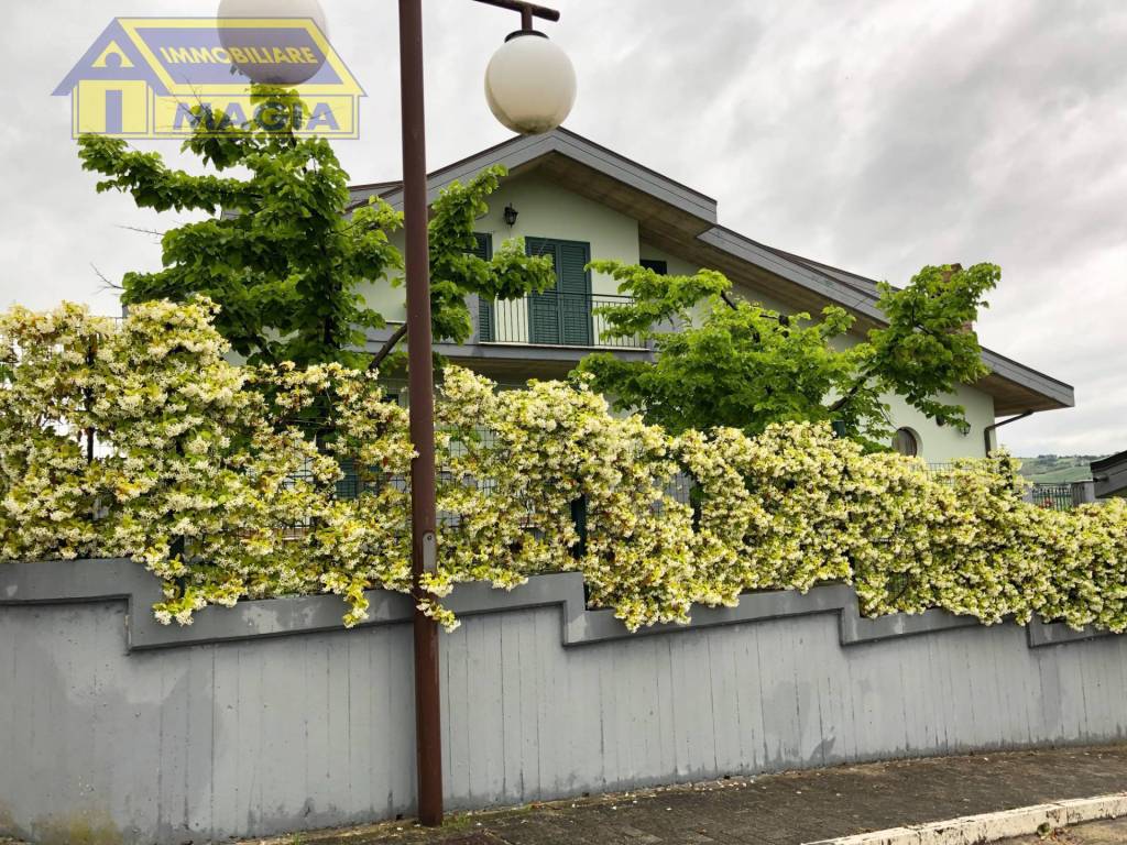 Villa a Castel di lama in Piazza Della Libertà - Foto 2