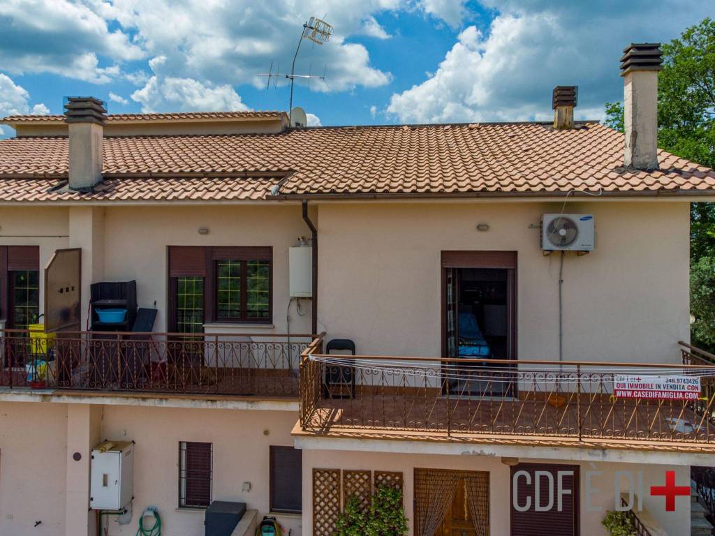 Appartamento a Poggio nativo in Via Colle - Foto 5