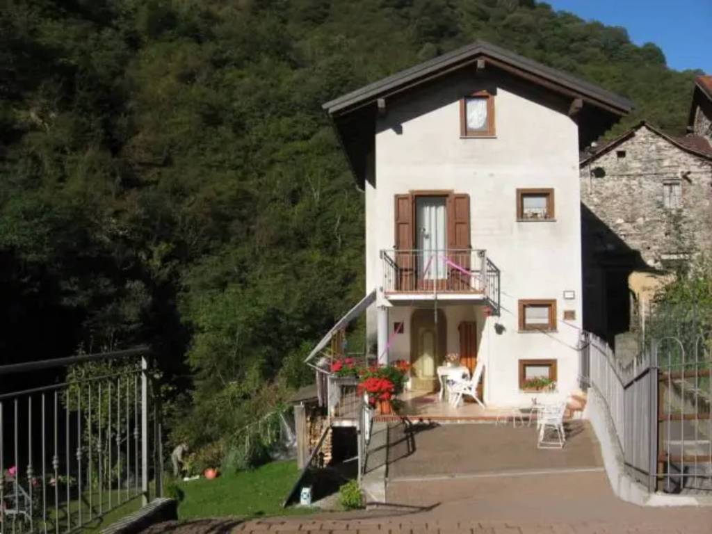 Villa a Valstrona in Via Sant'Andrea - Foto 4