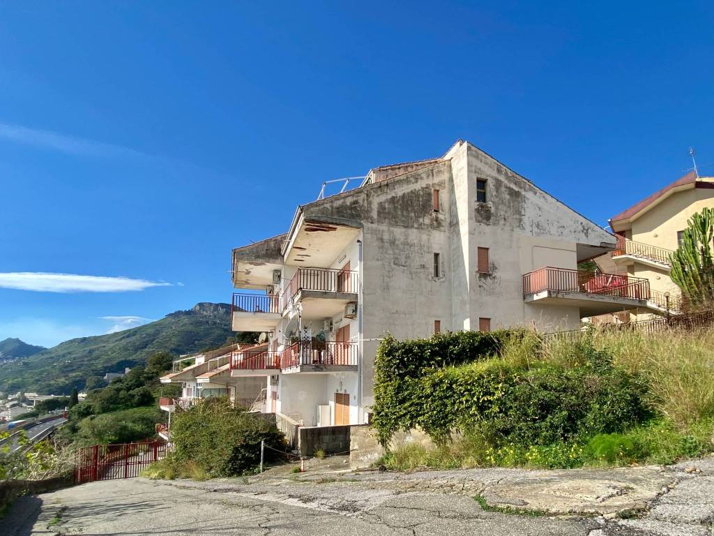Appartamento a Letojanni in Contrada Andreana - Foto 4