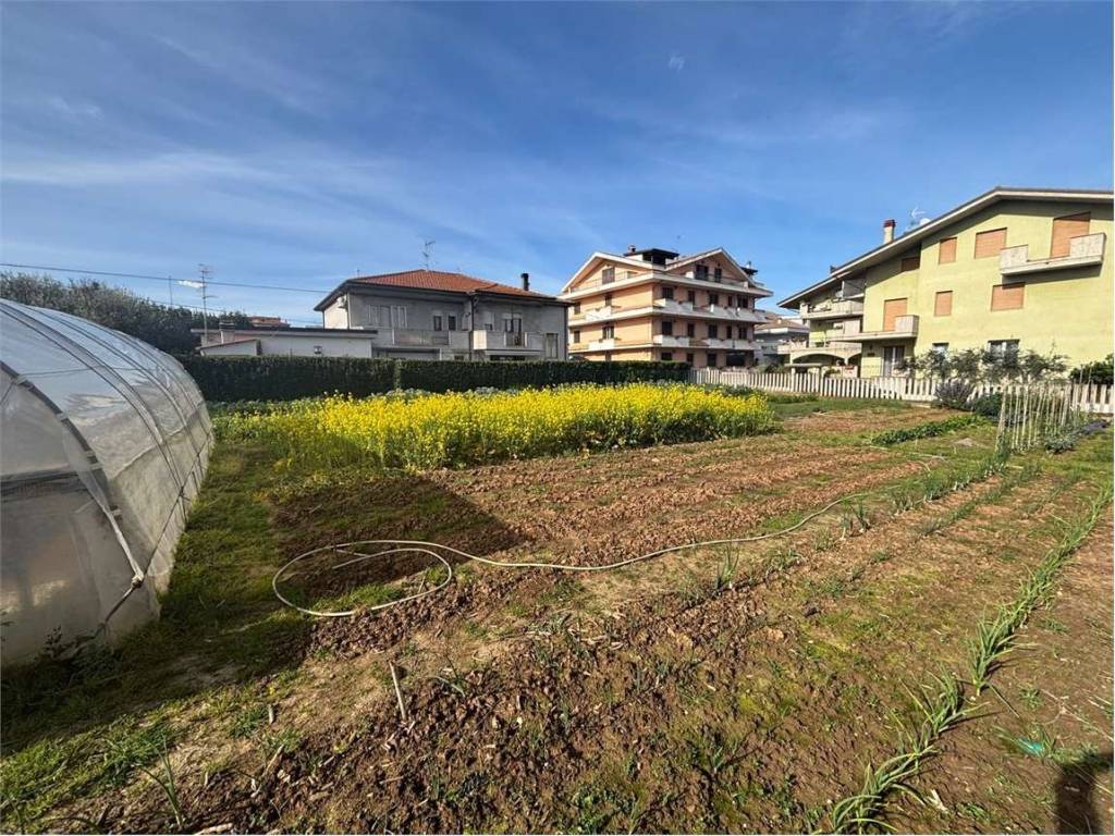 Terreno a Città sant'angelo in Strada Lungofino - Foto 2