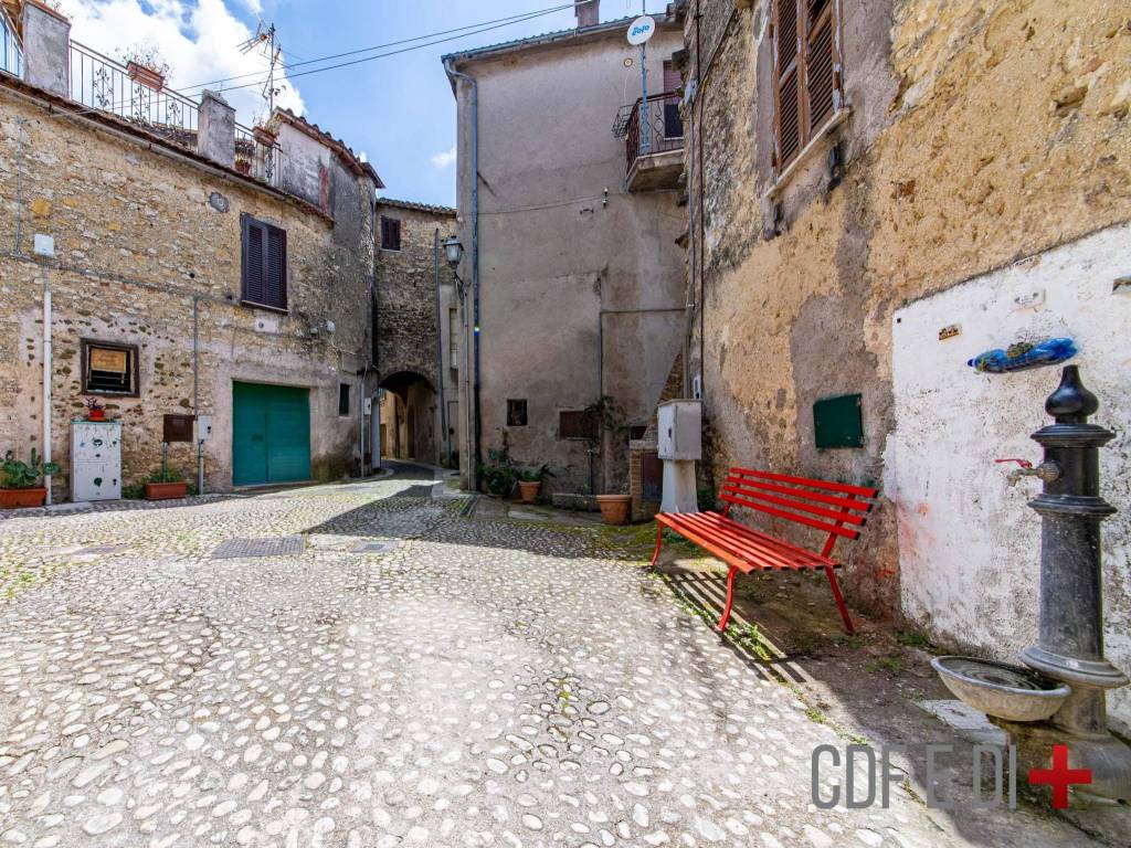 Appartamento a Poggio nativo in Via Corso Umberto I - Foto 3