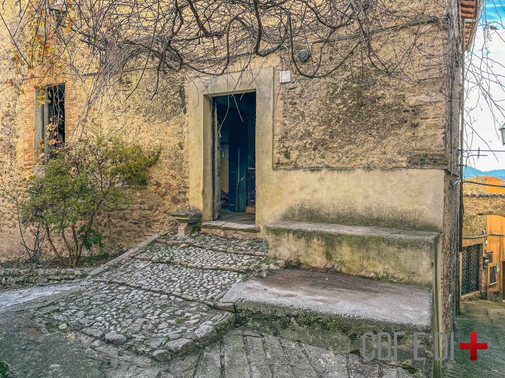 Casa indipendente a Poggio nativo in Piazza Vittorio Emanuele III - Foto 5