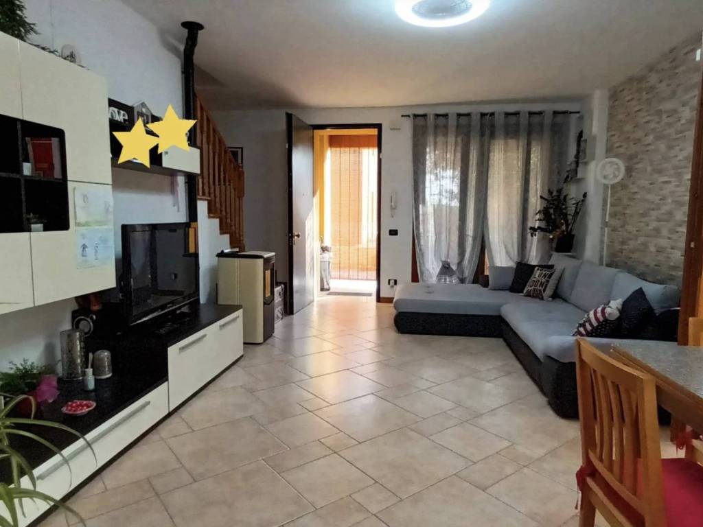 Villetta a schiera a Colle umberto in Via Giampaolo Malanotti, 20 - Foto 2