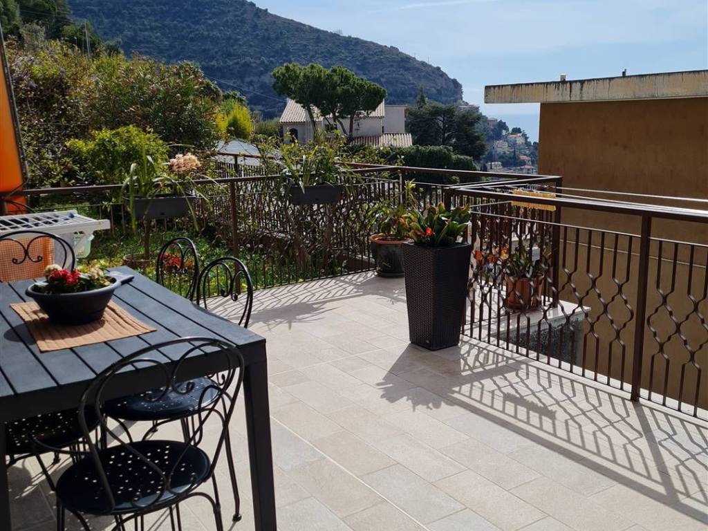 Appartamento a Ventimiglia in via Bandette - Foto 2