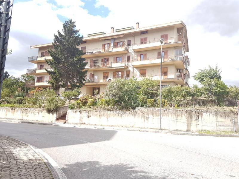 Attico / mansarda a Atripalda in Via Cesinali - Foto 2