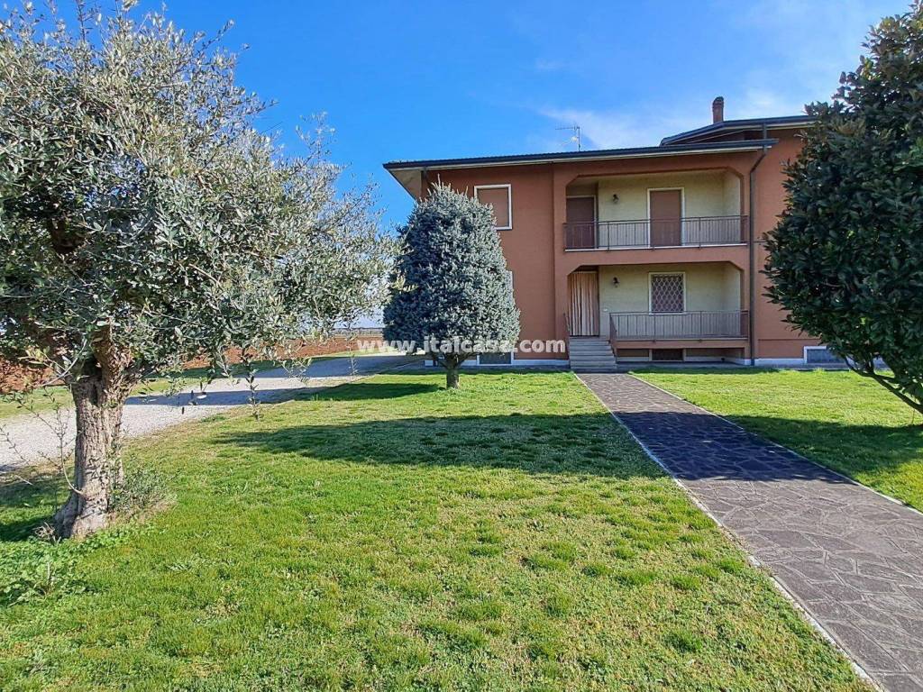 Villa a Roverbella - Foto 2