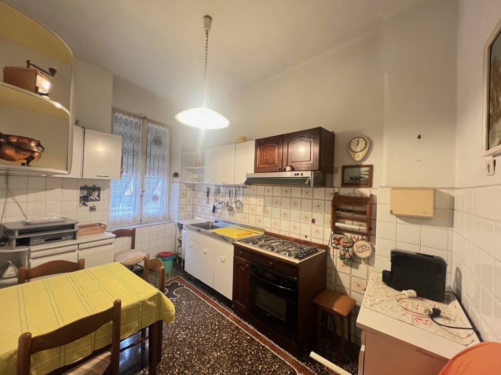 Appartamento a Genova in Via Guido Pellizzari - Foto 3