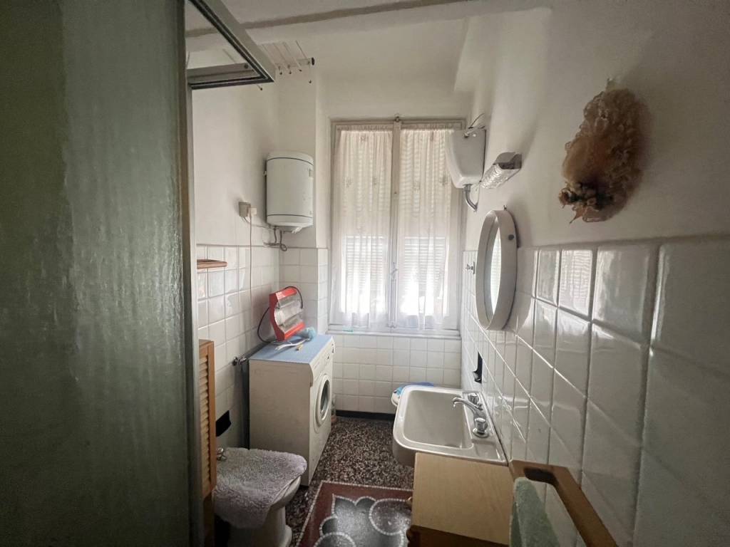 Appartamento a Genova in Via Guido Pellizzari - Foto 4