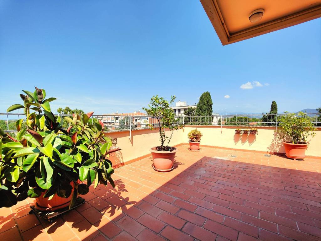 Appartamento a Pisa in Via Giovanni Pisano - Foto 5