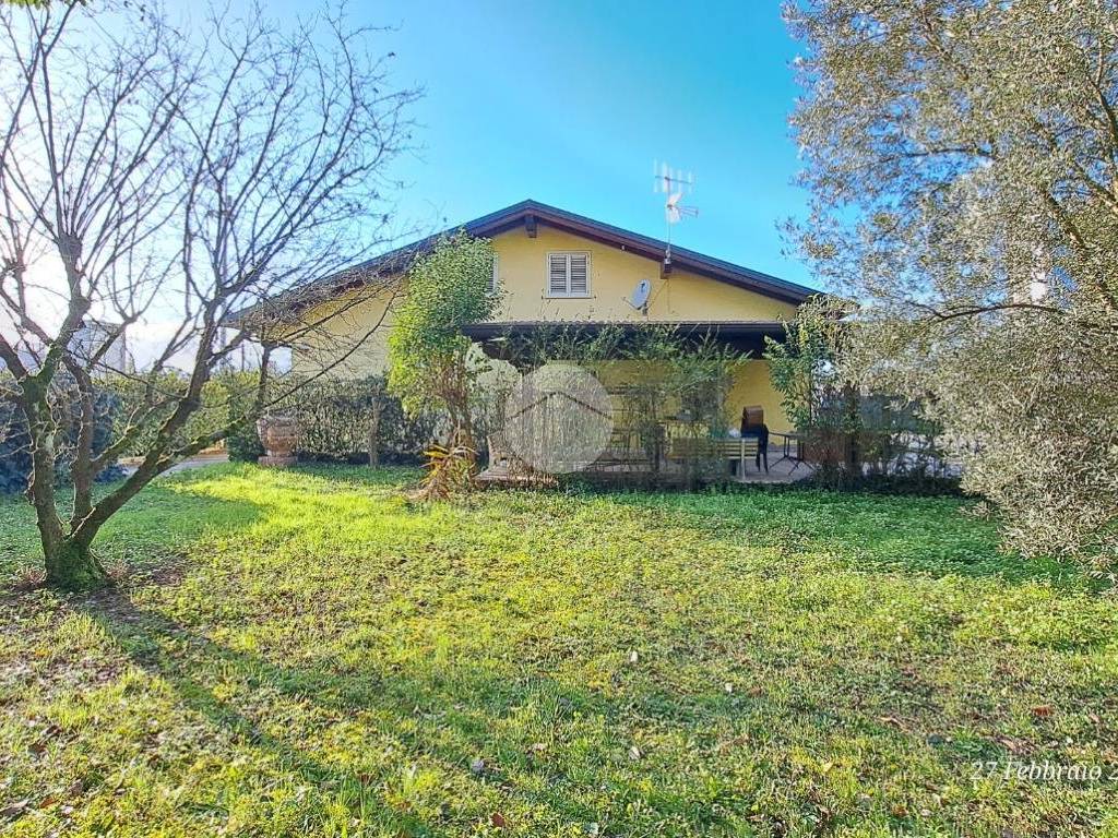 Casa indipendente a Frosinone in Via Licinio Refice, 30 - Foto 4